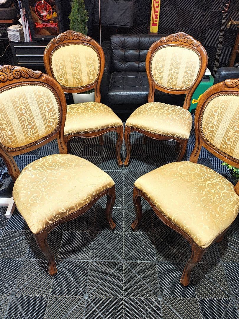 a【三郷市〜引取り／自社便限定】アンティーク•ロココ 猫脚ダイニングチェア４脚