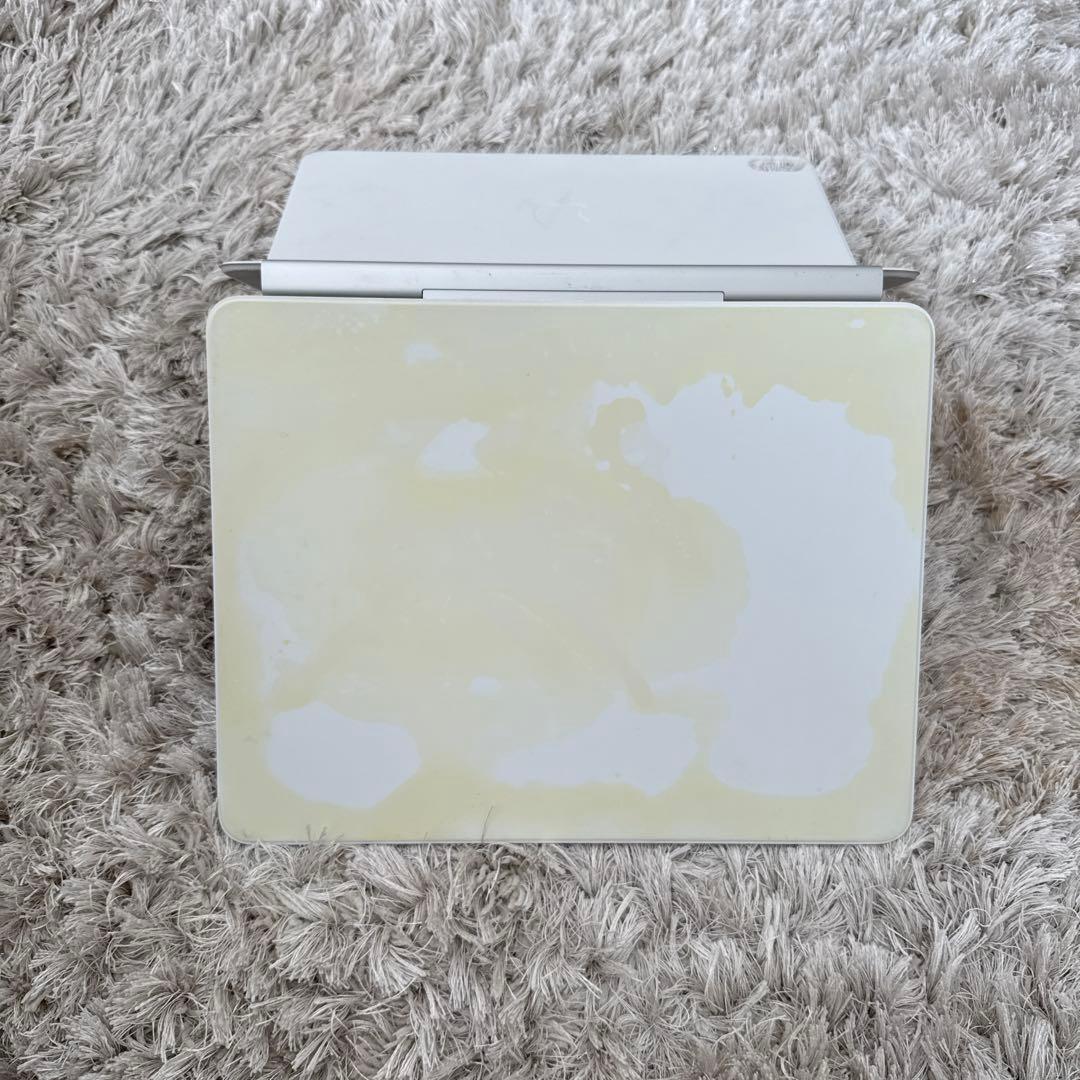 iPad Magic Keyboard 13インチホワイト※汚れあり