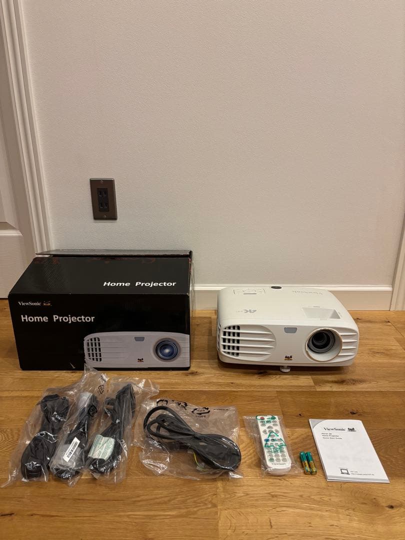 プロジェクターViewSonic PX747-4K（美品）