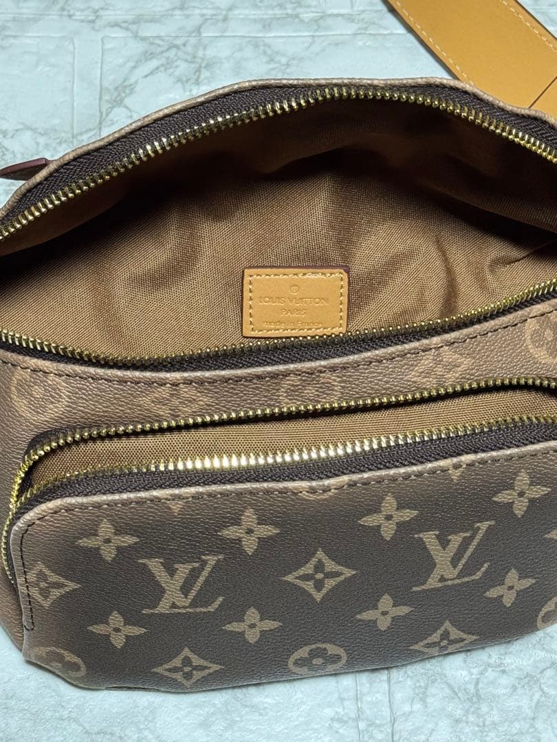 ⭐️超美品⭐️ルイヴィトン バムバッグ 斜め掛け モノグラム ※1ヶ所穴開け加工済み