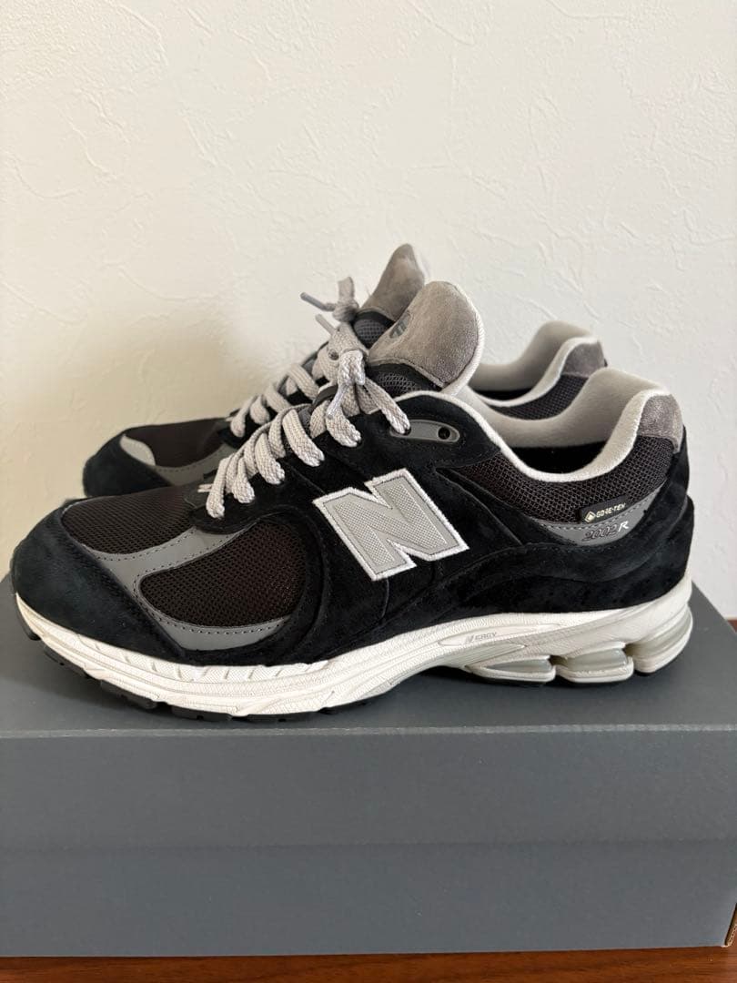 靴 New balance M2002RXD