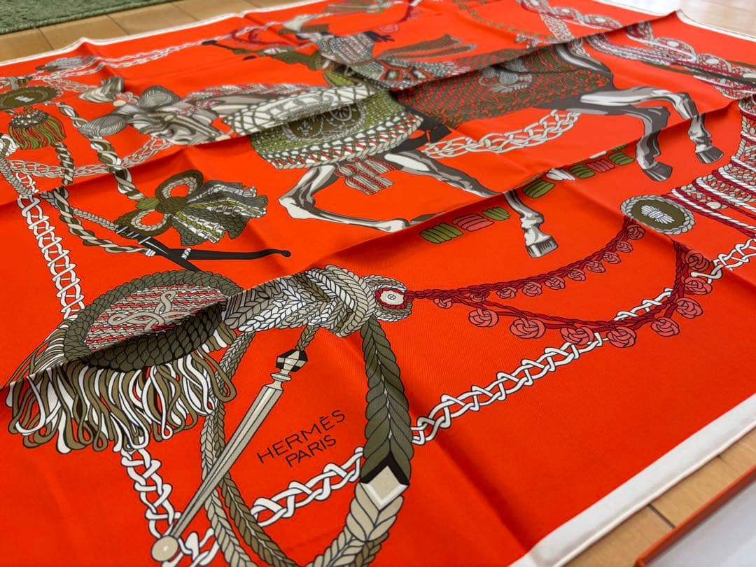 未使用 HERMES カレ90 LE TIMBLIER 「ティンパニー奏者」