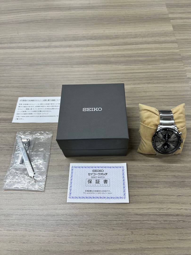 SEIKO クロノグラフ ソーラー腕時計　V172-0AP0 10気圧防水