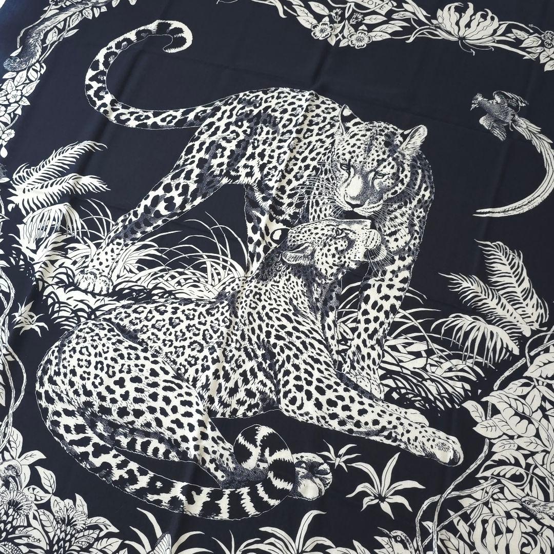 未使用【エルメス】ジャングルラブ　カレジェアン　カレ　140 ストール　ショール