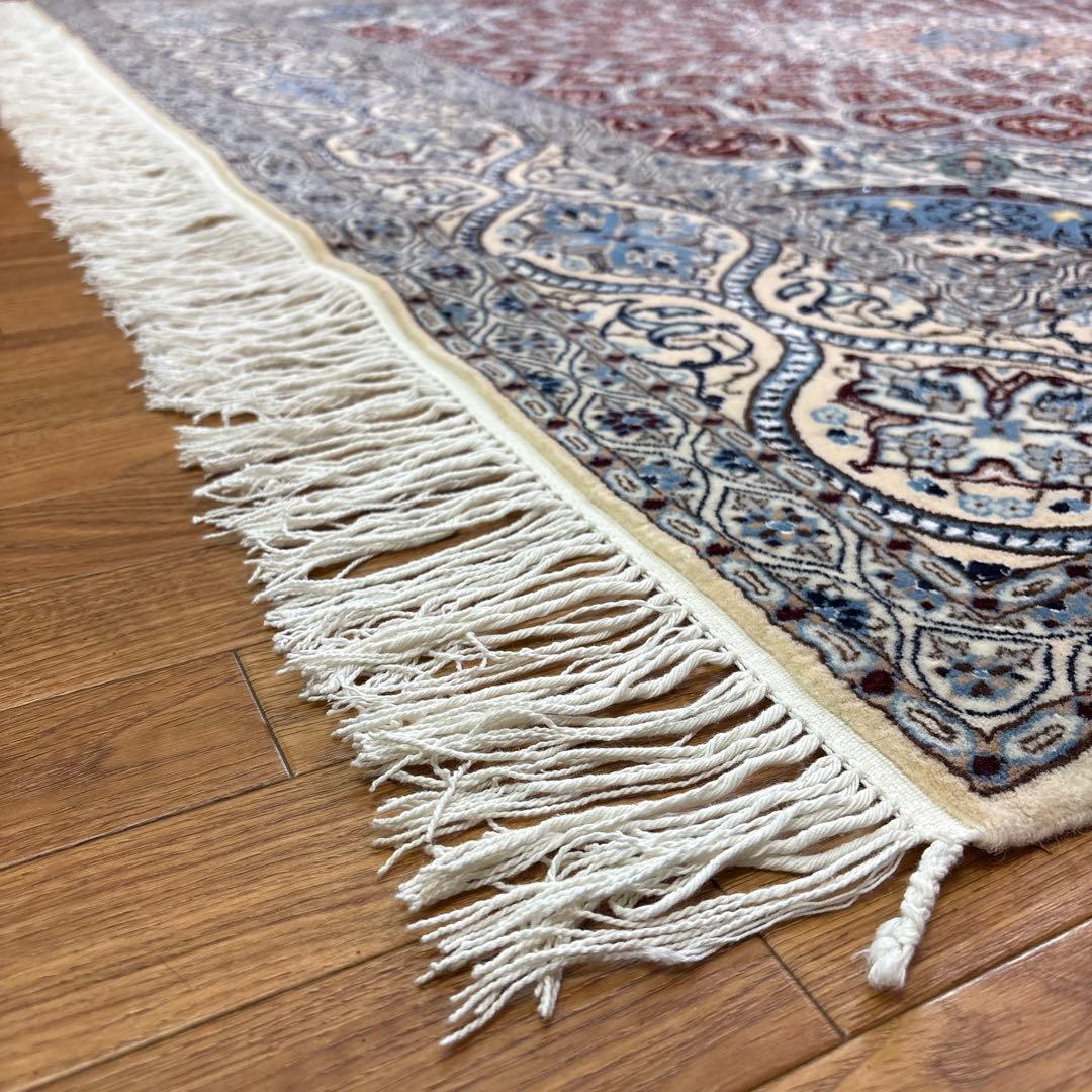 手織りペルシャ絨毯　新品　ナイン産　コルクウール&シルク　210×204 ラグ