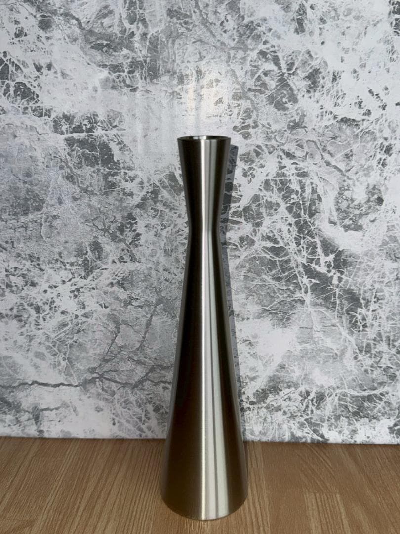 シルバー コーン型 花瓶