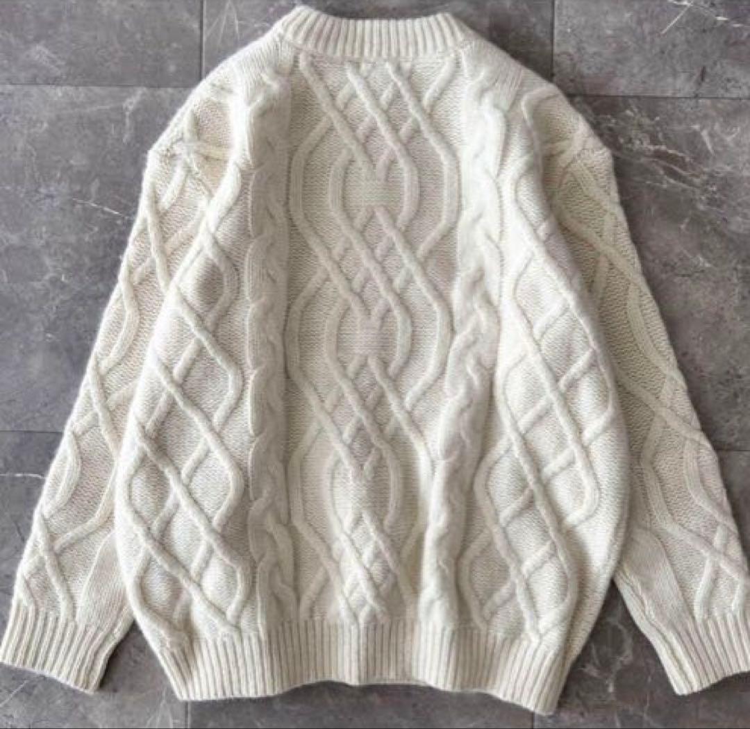 美品//デミリー DEMYLEE アンゴラ混　ケーブルニット　ホワイト