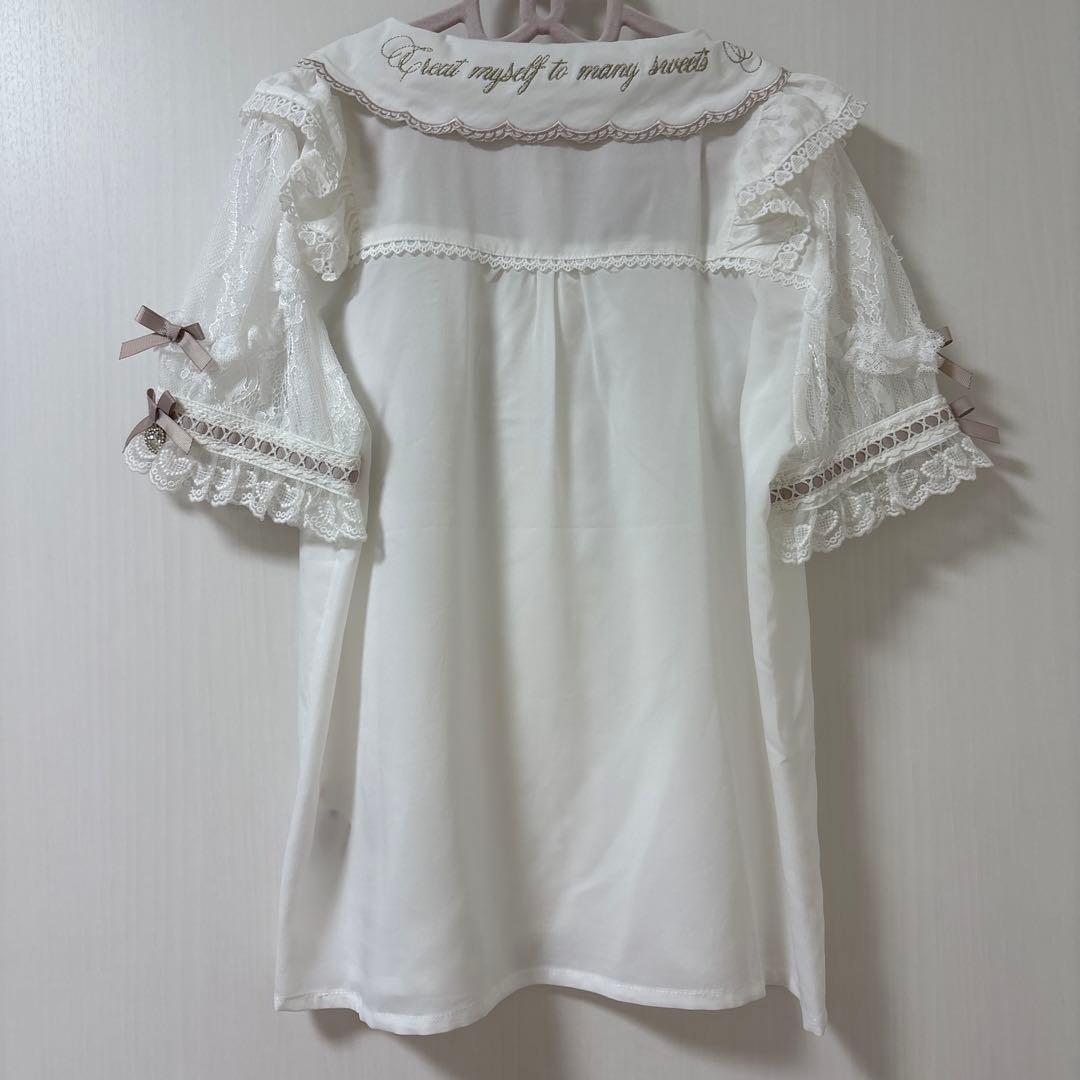 lizlisa ストロベリー刺繍ブラウス