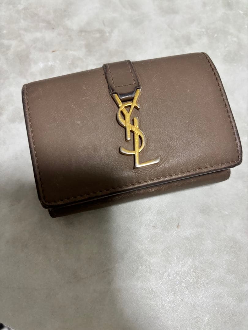 YSL ブラウン三つ折り財布