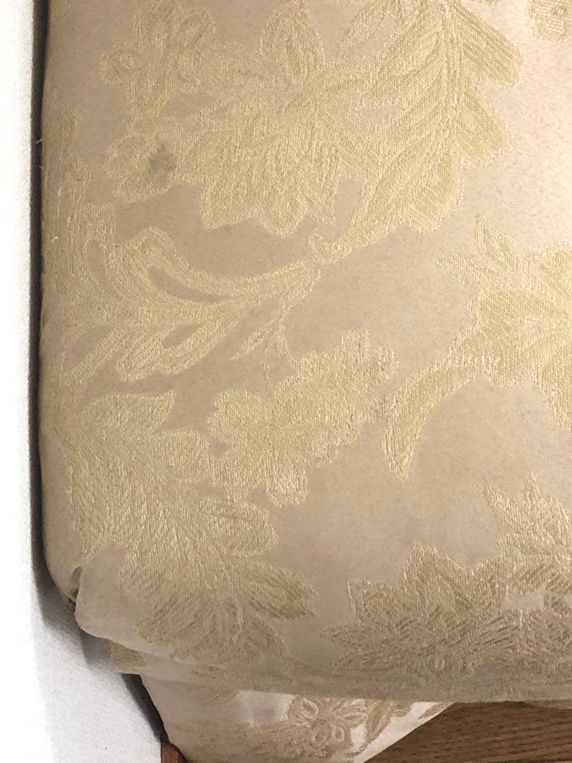 ロココ♦️アシュレイ♦️オットマン上品なベージュ×ゴールド♦️ゆったり大きめ♦️送料込