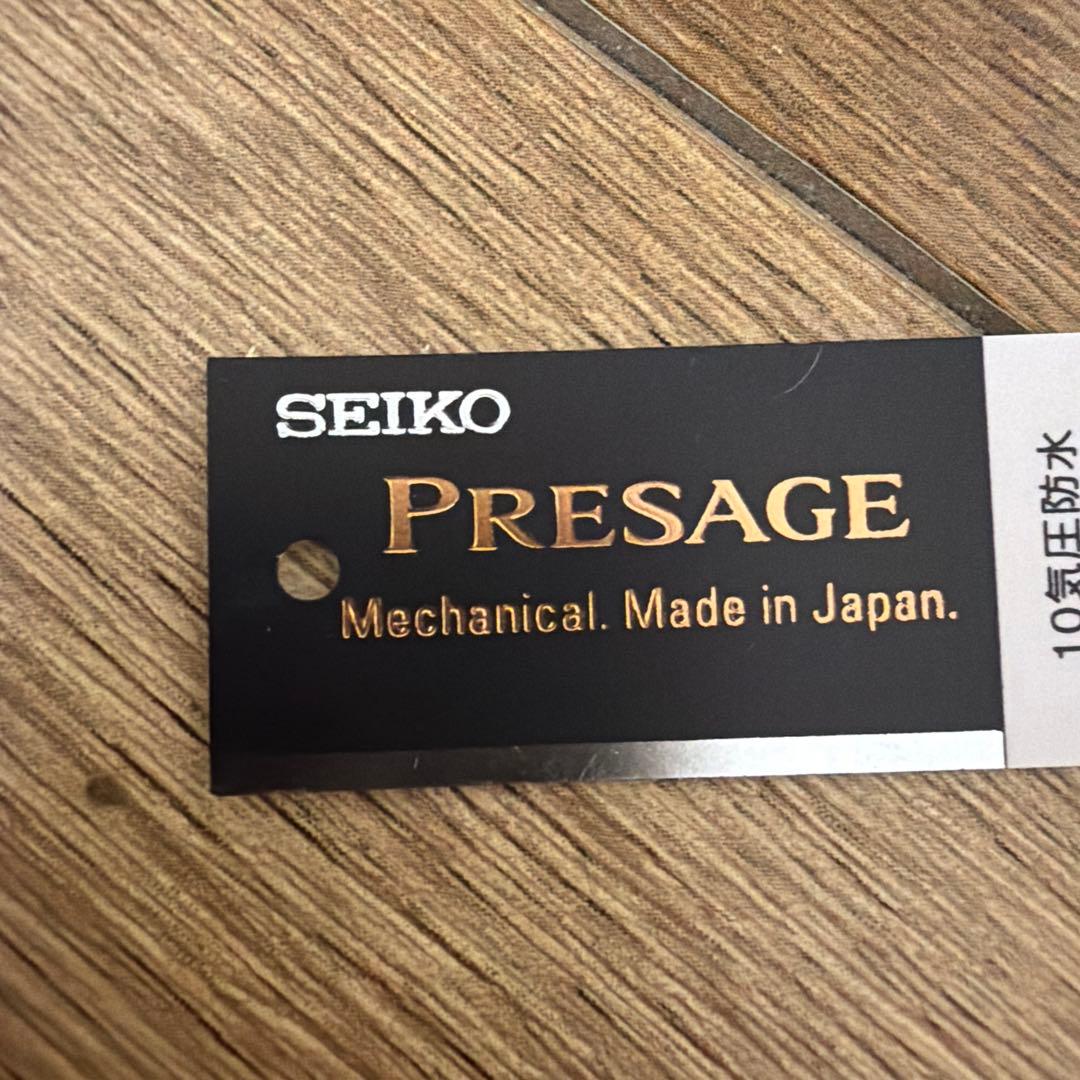 ト*ー様 SEIKO 自動巻き 時計 Presageホワイト SARX027