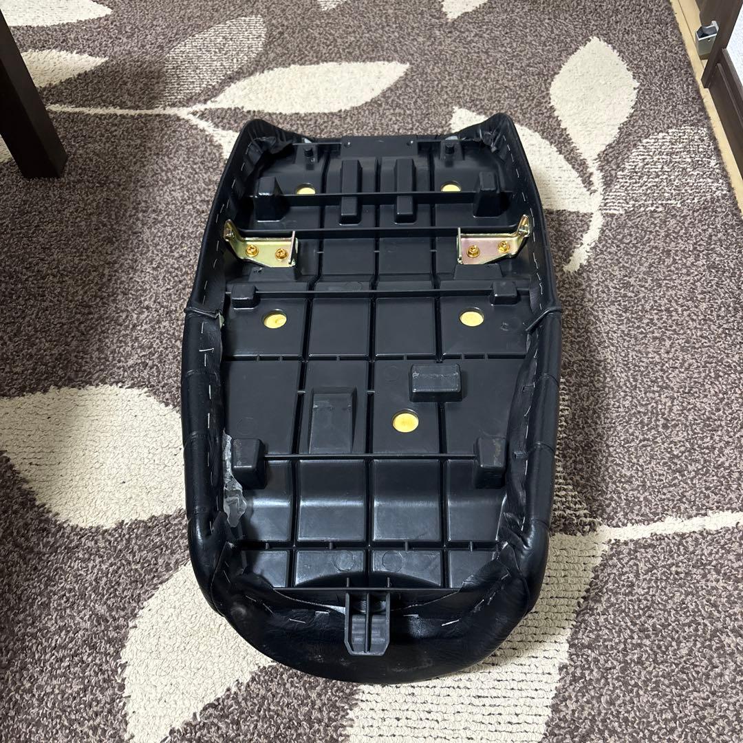 ゼファー 750 シート　ゲルザブ入り