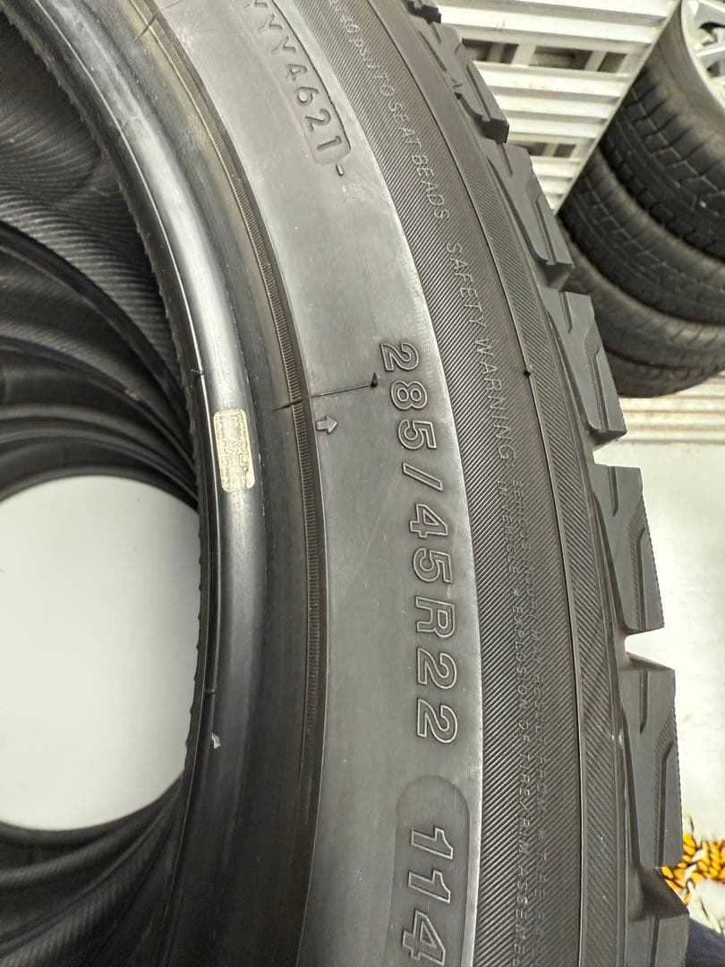 ice GUARD GO75スタッドレスタイヤ 285/45R22