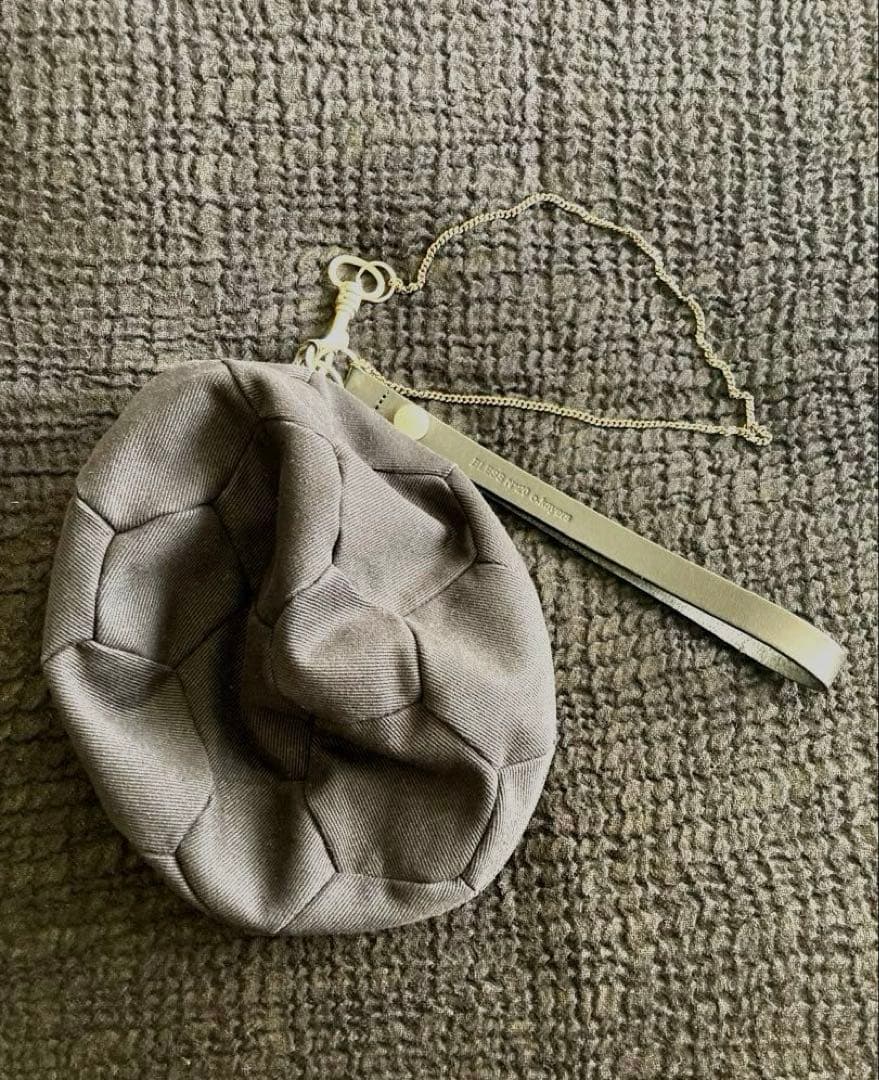 貴重【BLESS N°27/ブレス】　 チェーン付きサッカーボールバッグ