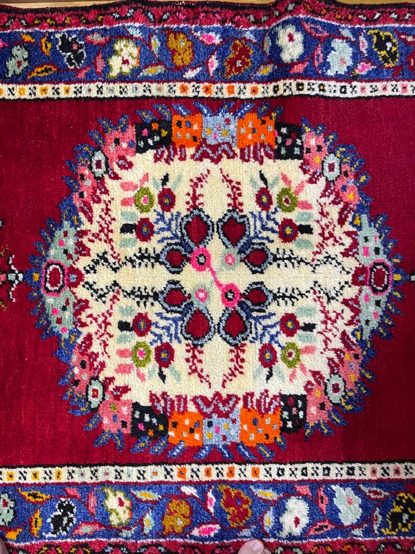 値下げ　ギュネイラグ　ヴィンテージラグ　ギュネイ絨毯