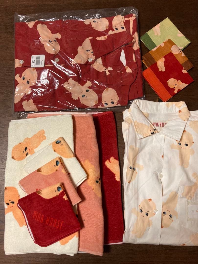 ピンクハウス、キューピーちゃんセット