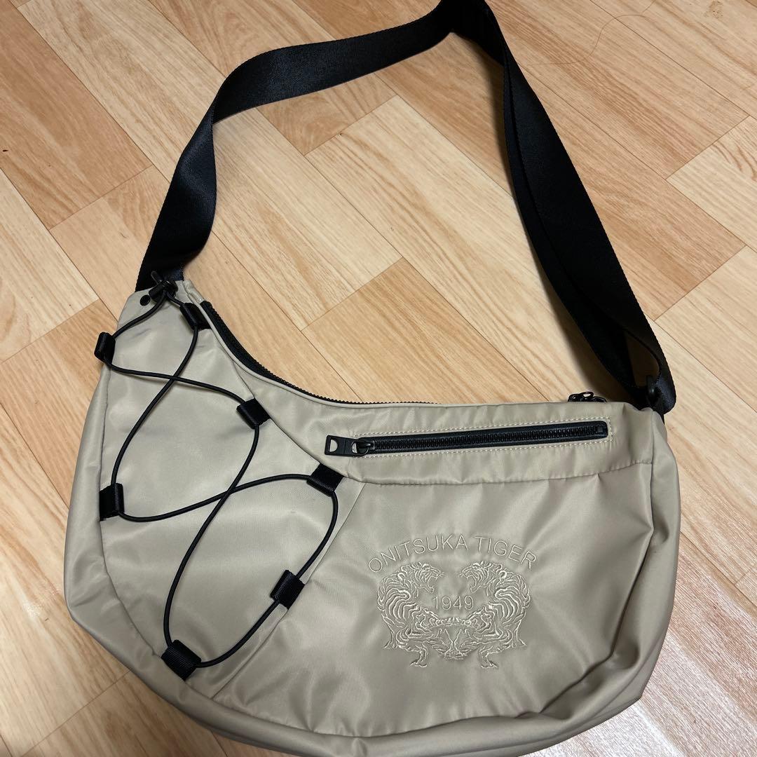 Onitsuka Tiger メッセンジャーバッグ ベージュ