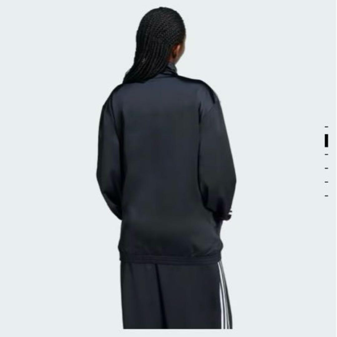 アディダス　ルーズ サテン トラックトップ