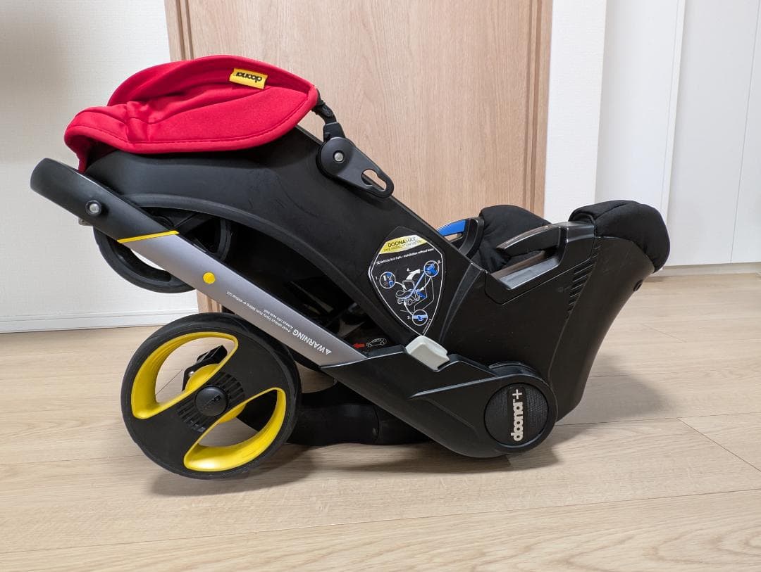 【中古】Doona isofixベース付き ベビーカー ドゥーナ