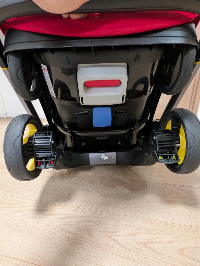 【中古】Doona isofixベース付き ベビーカー ドゥーナ