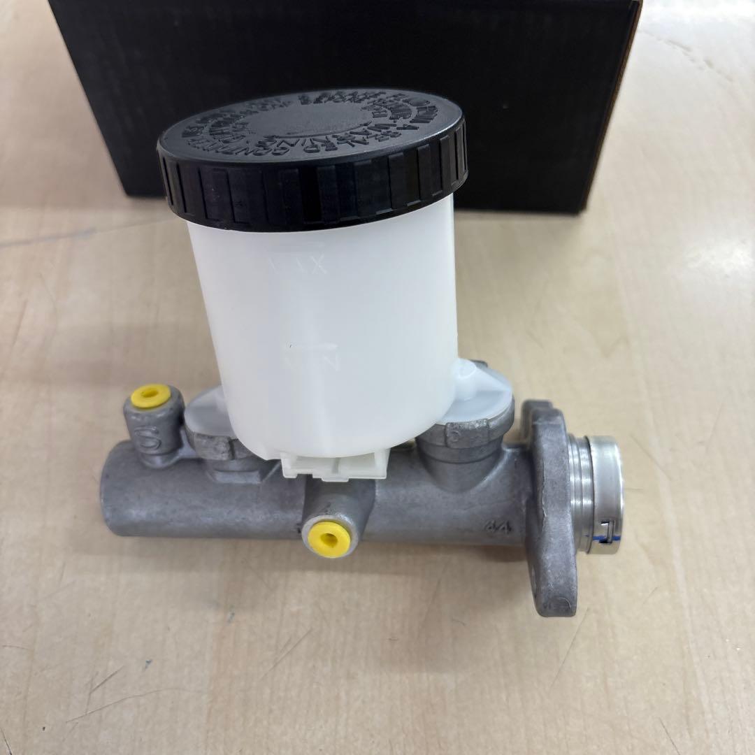 サニトラ　サニートラック　後期　ブレーキマスターシリンダー 13/16 社外新品