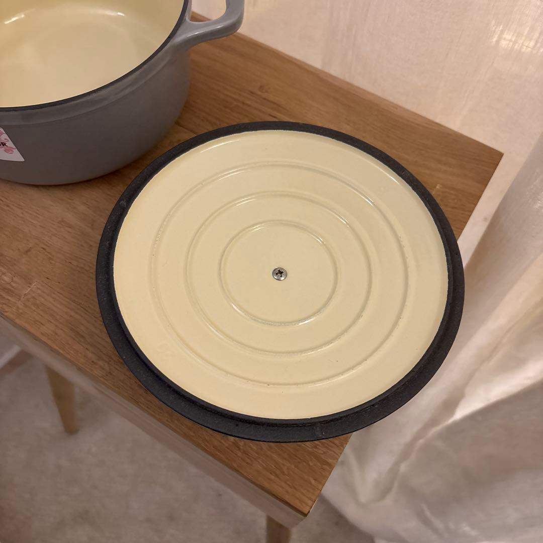 未使用 CHASSEUR 両手鍋 20cm グレー