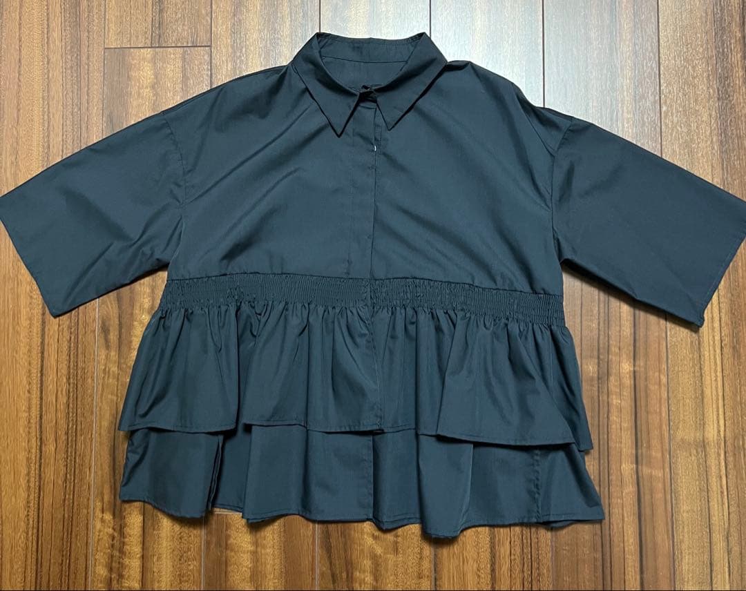 アレグレ　ネイビー ティアードデザイン ブラウス　シャーリング　VERY