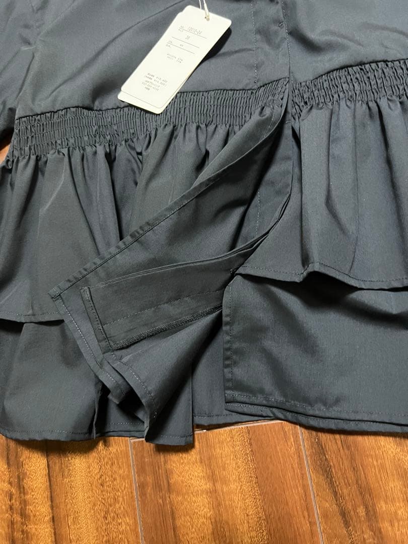 アレグレ　ネイビー ティアードデザイン ブラウス　シャーリング　VERY