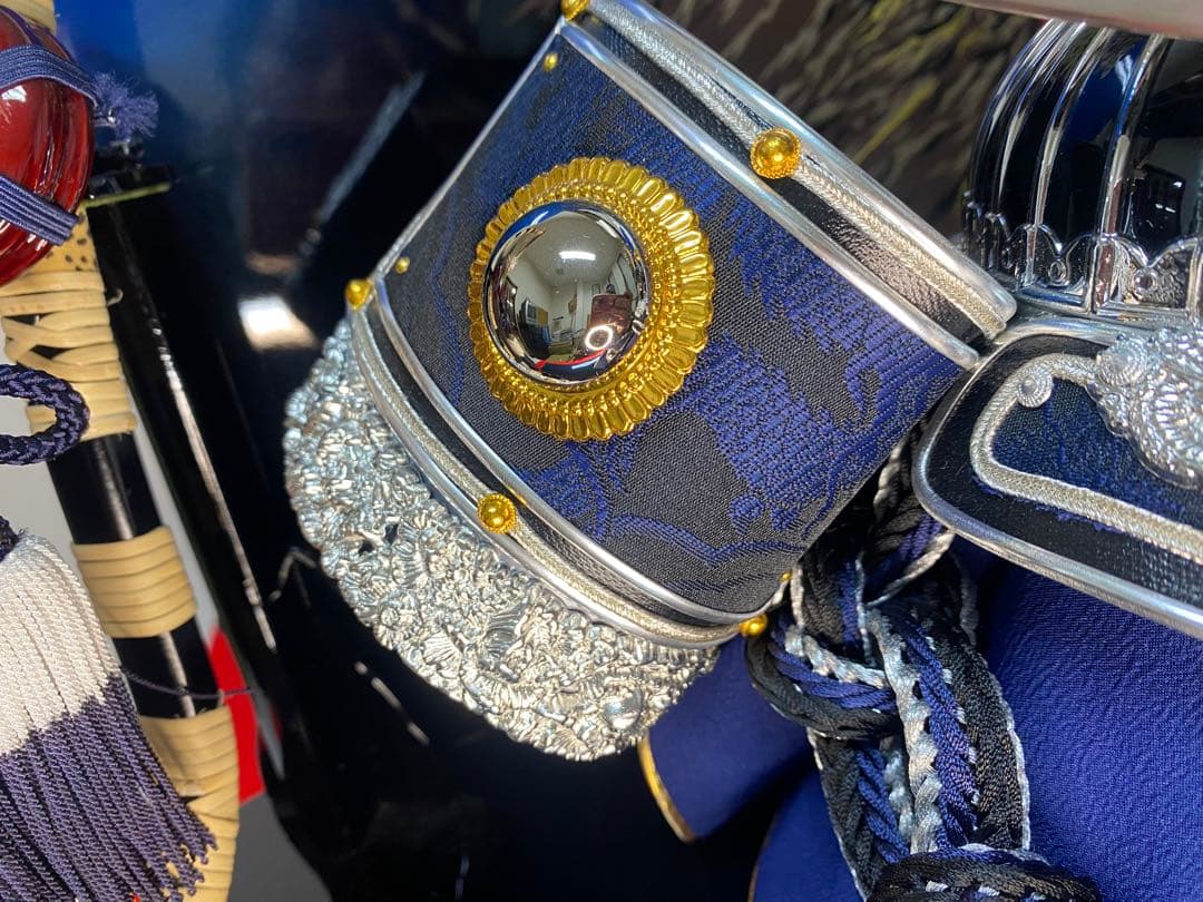 上杉謙信　東京久月　五月人形　家紋付き兜飾り収納セット・シルバー兜・天空シリーズ