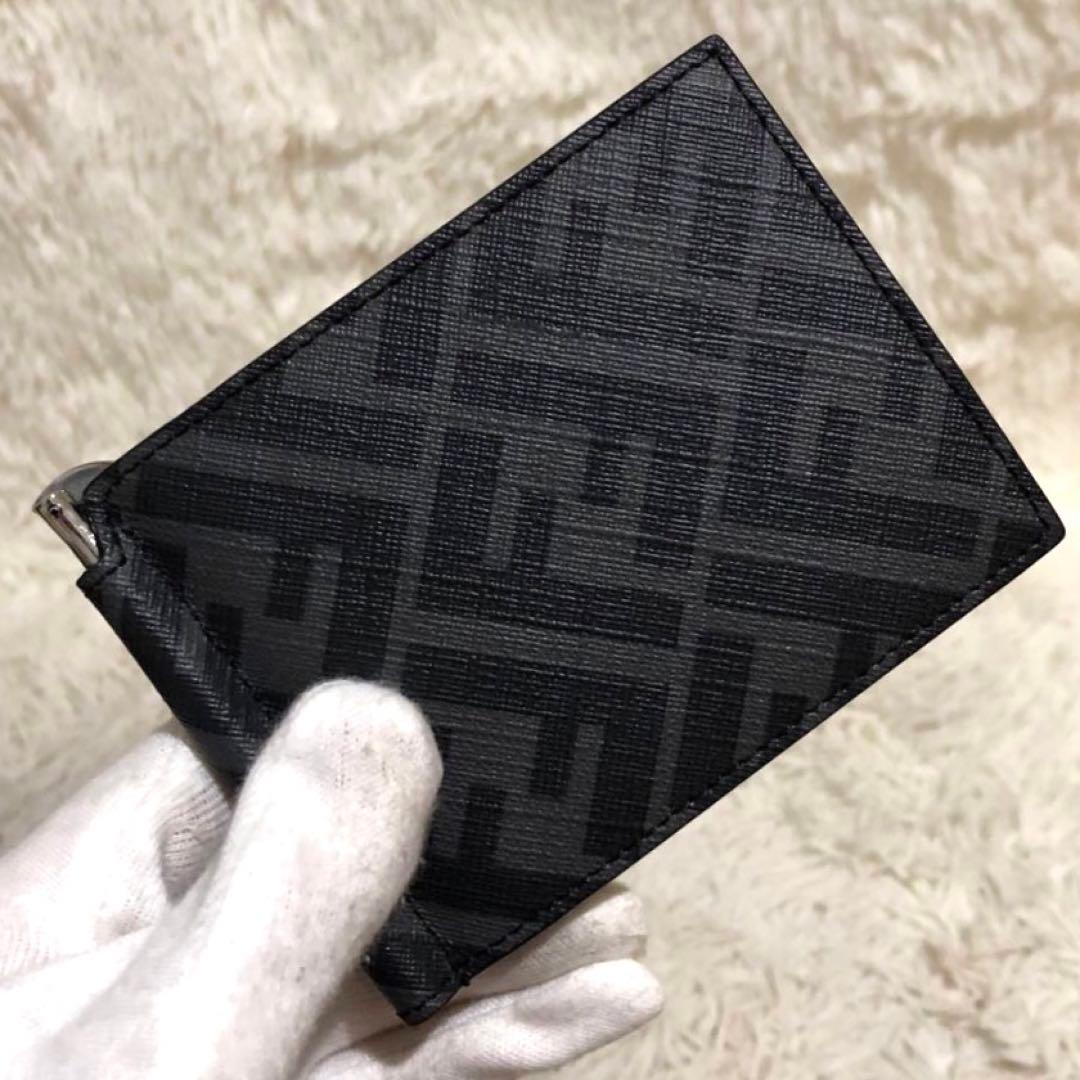 未使用✨フェンディFENDI ズッカ　レザー ロゴ マネークリップ