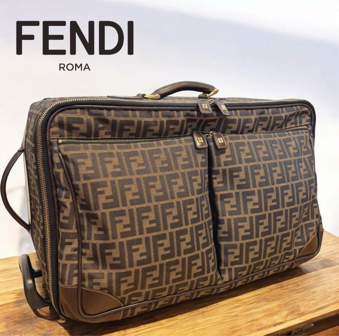 希少品FENDI フェンディ ズッカ柄　2輪キャリーケース　スーツケース　大容量
