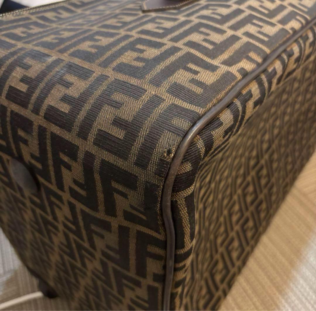 希少品FENDI フェンディ ズッカ柄　2輪キャリーケース　スーツケース　大容量