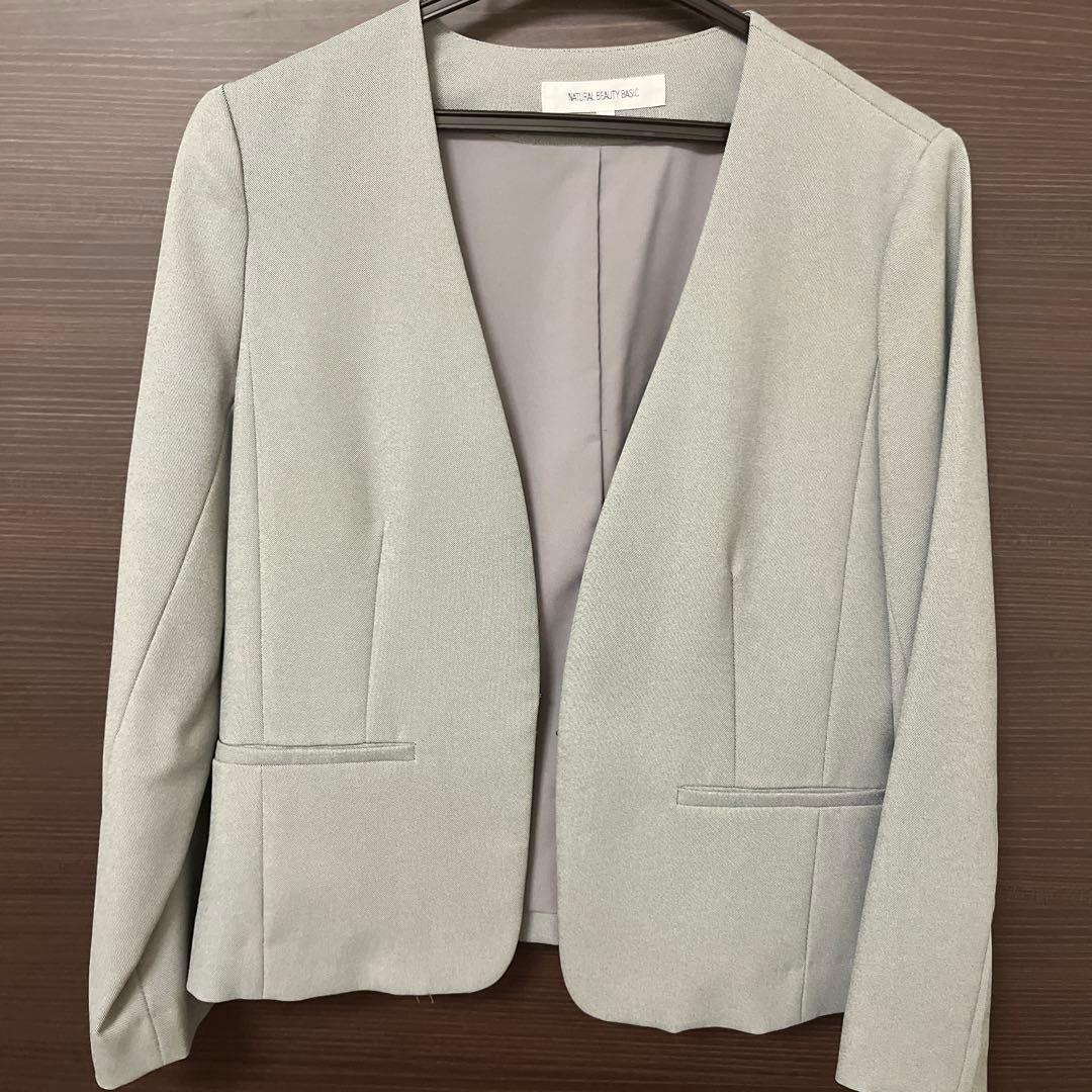 グレー ノーカラー パンツスーツ 上下セット