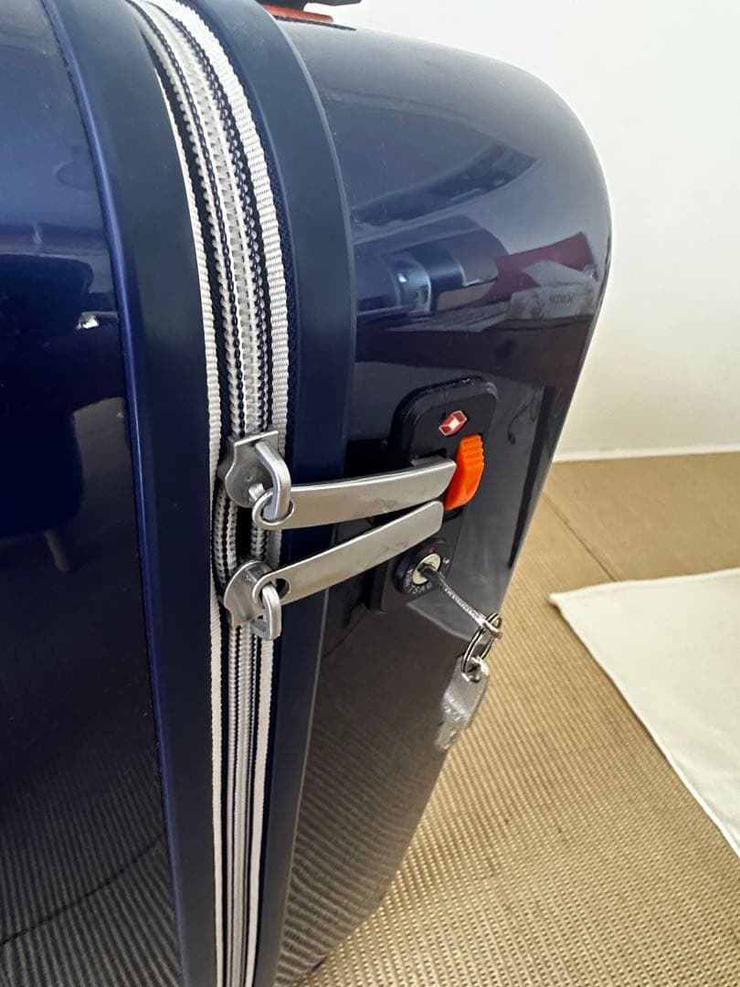 Innovator キャリーケース ネイビー 赤 機内持ち込み可