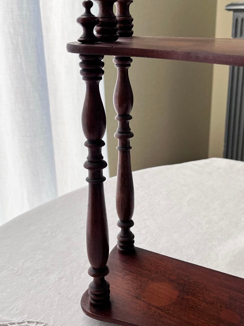 【美品】フランスアンティーク 1900年代 木製3段装飾エタジュール[3764]