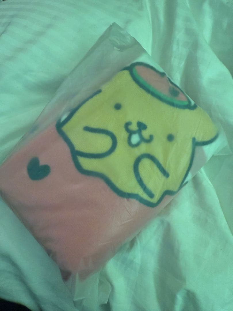 オリーブヤング✖︎サンリオコラボ　バスタオル