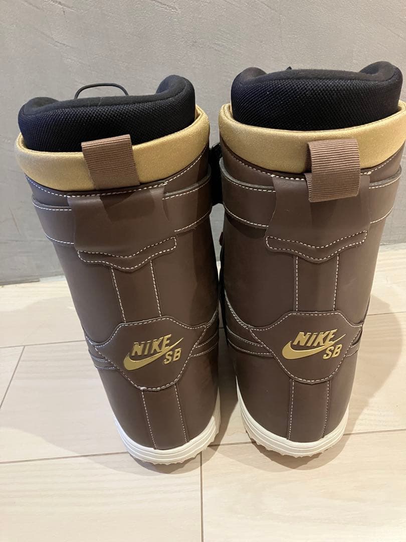 Nike SB Zoom Force 1 ブラウン スノーボードブーツ