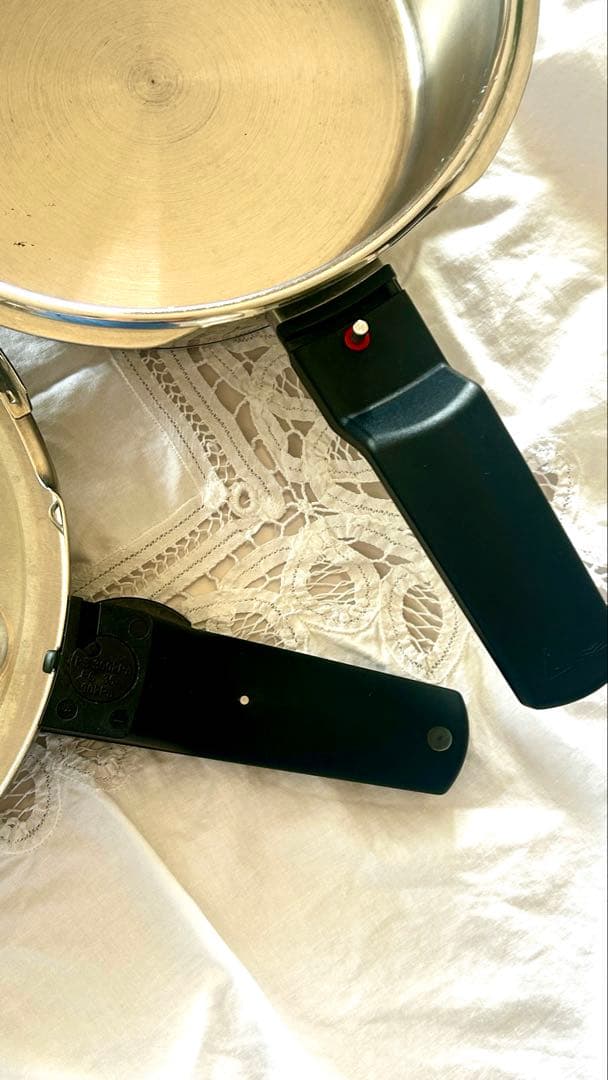 フィスラ圧力鍋　2.5L ドイツ製　IH使用可能