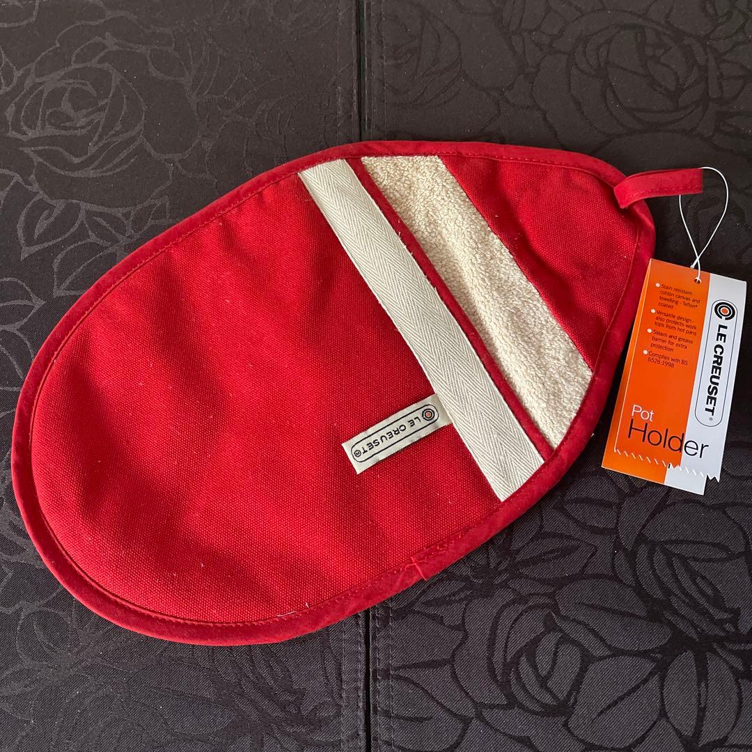 値下げ！　新品未使用LE CREUSET 緑色 片手鍋２１㎝　プレゼント付き