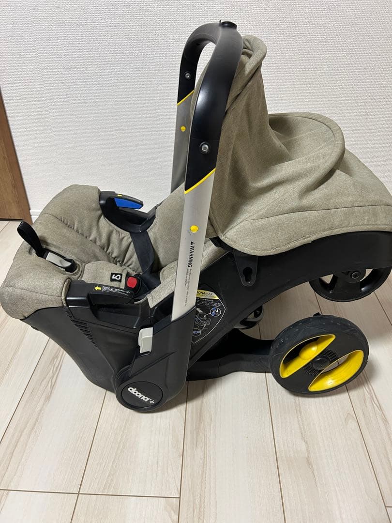 週末特価　Doona+（ドゥーナ プラス）本体＋付属品セット 中古