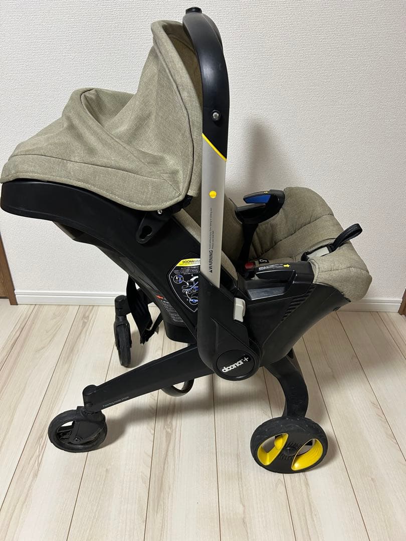 週末特価　Doona+（ドゥーナ プラス）本体＋付属品セット 中古