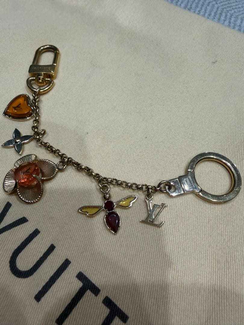 LOUIS VUITTON チャーム付きキーホルダー バッグチャーム