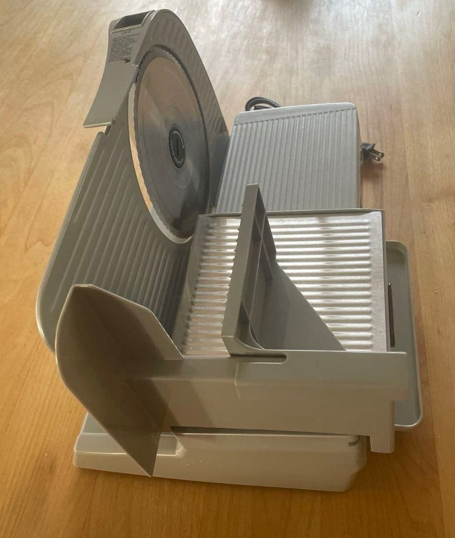 Chef’s Choice 609A 電動フードスライサー　ミートスライサー