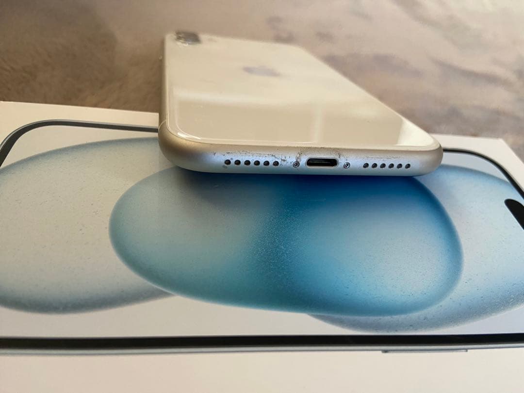 iPhone 11 ホワイト 128G 本体
