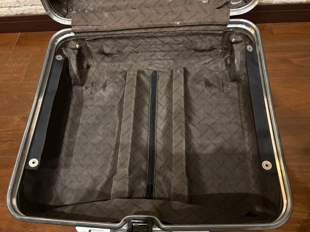 RIMOWA リモワ トパーズ ビジネストロリー ルフトハンザ2輪 機内持込可