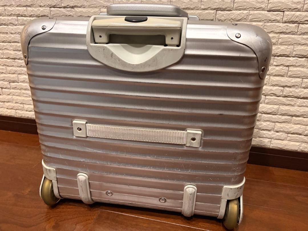 RIMOWA リモワ トパーズ ビジネストロリー ルフトハンザ2輪 機内持込可