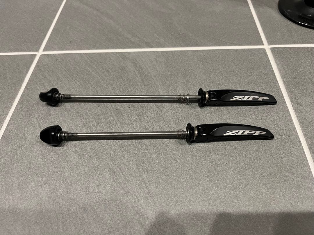 送料込み!おまけ多数! ZIPP 303 FC TU 2017