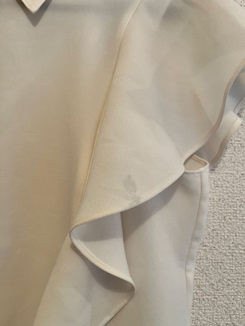 theoryセオリー　ラッフルフリルブラウス　2枚セット