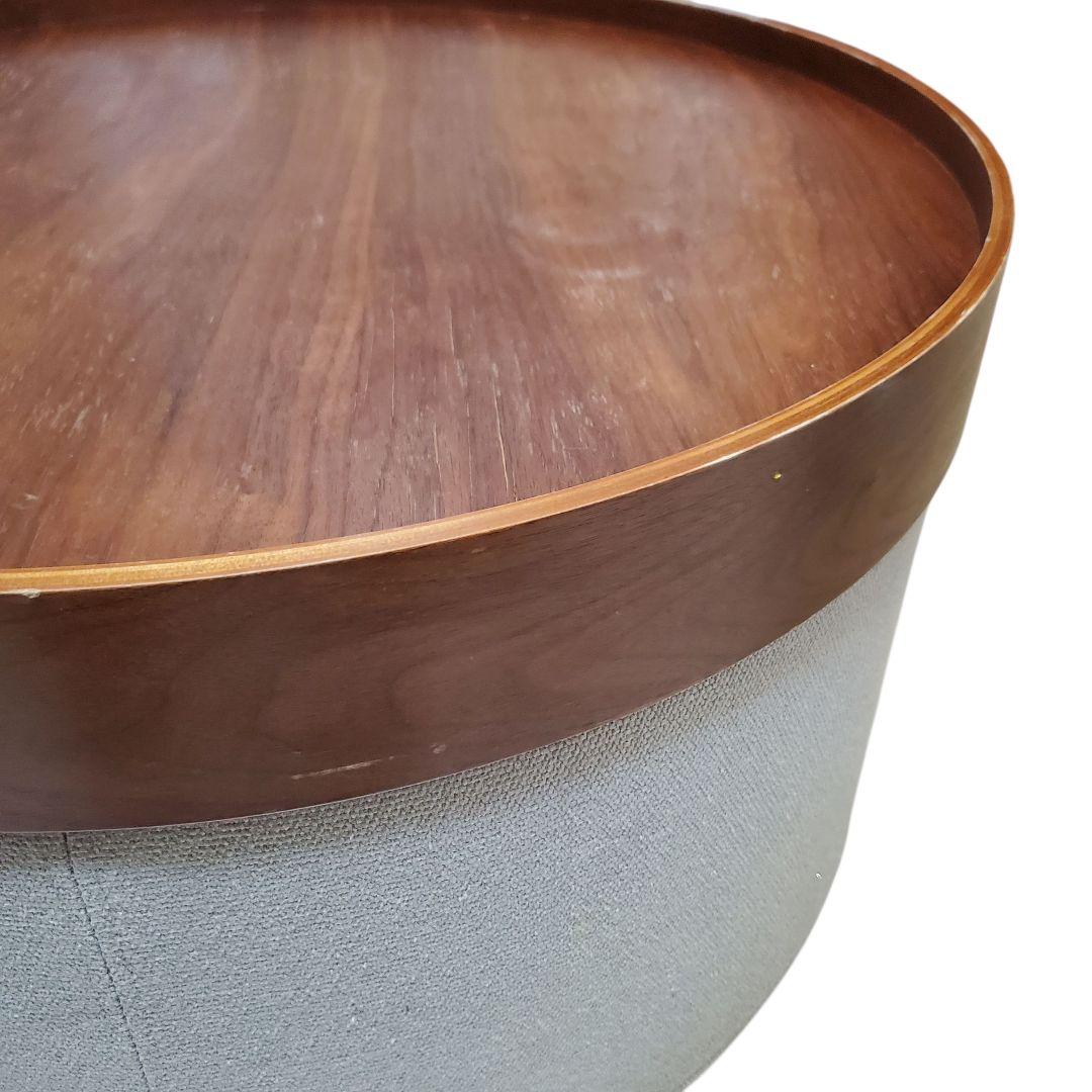 ACTUS SOFTLINEのサイドテーブル DRUMS POUF デンマーク