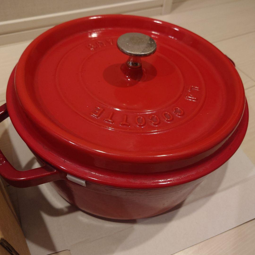 早いもの勝ち、格安！大きめ　ストウブ　staub 鍋　レッド　24センチ
